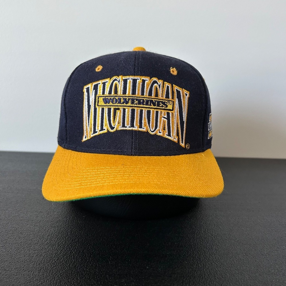 Vintage 90s‎ Michigan Wolverines Hat Cap Fitted Size 7 1/4 Navy Blue NCAA Adult